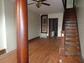 811 N 10th St, Reading, PA 19604