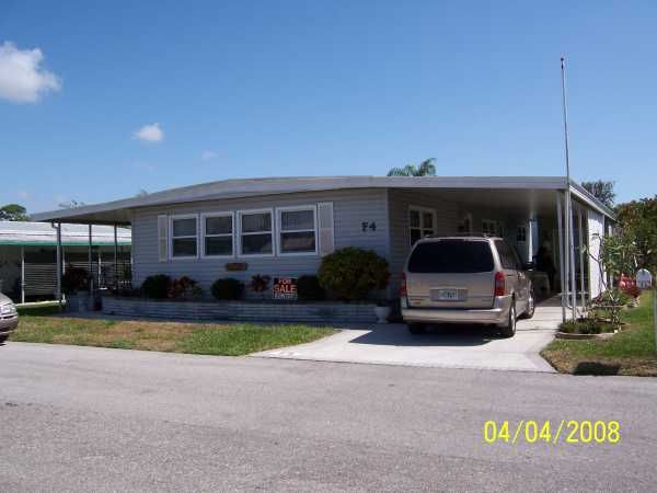 F-4 Bambi Lane, Bradenton, FL 34207