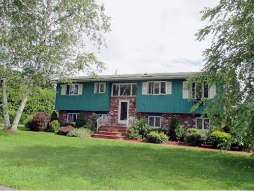 3 Columbian Ave, Proctor, VT 05765