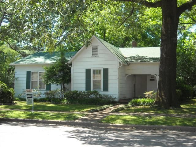 1021 Johnston Street, SE, Decatur, AL 35601