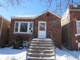 2428 S Central Ave, Cicero, IL 60804