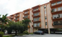 1950 W 54th St Apt 211 Hialeah, FL 33012