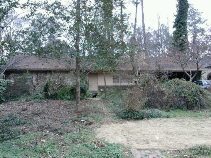 202 Lake Forrest Lane Nw, Atlanta, GA 30342