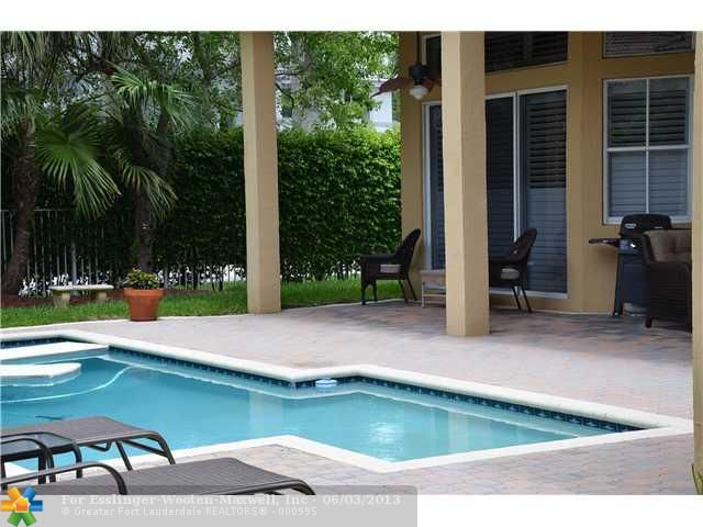 2486 QUAIL ROOST DR, Fort Lauderdale, FL 33327