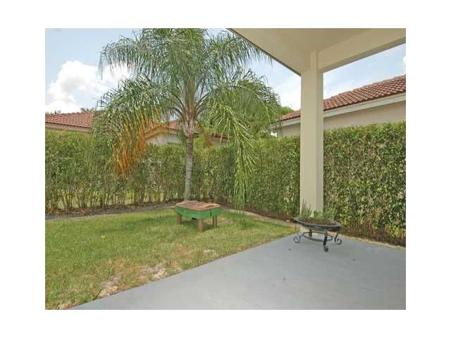 625 BALD CYPRESS RD, Fort Lauderdale, FL 33327