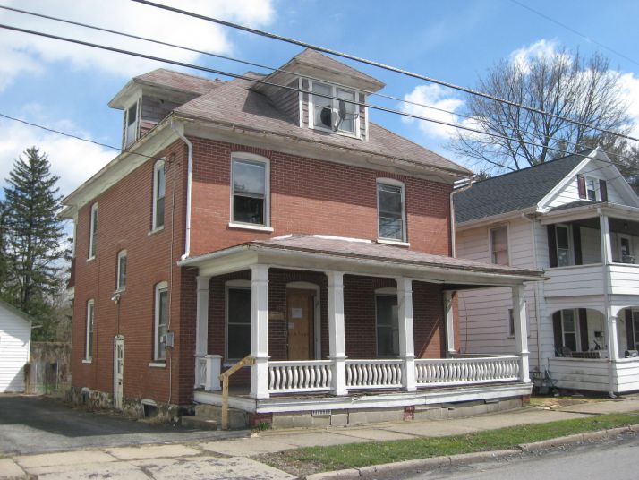 325 S Broad St, Jersey Shore, PA 17740