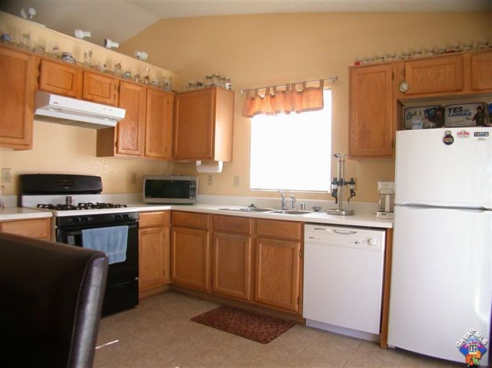43807 E Serenity Ct, Lancaster, CA 93535
