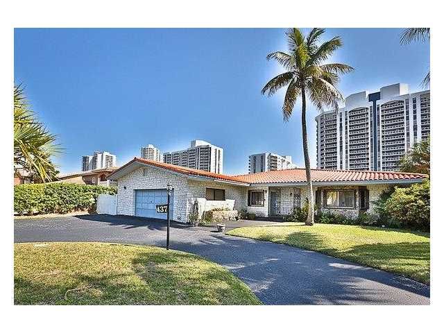 437 HOLIDAY DR, Hallandale, FL 33009