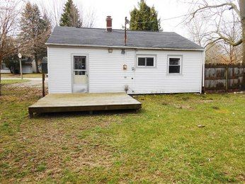 1320 Warwick Drive, Lansing, MI 48910