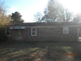 464 Hickory Nut Dr, Inman, SC 29349