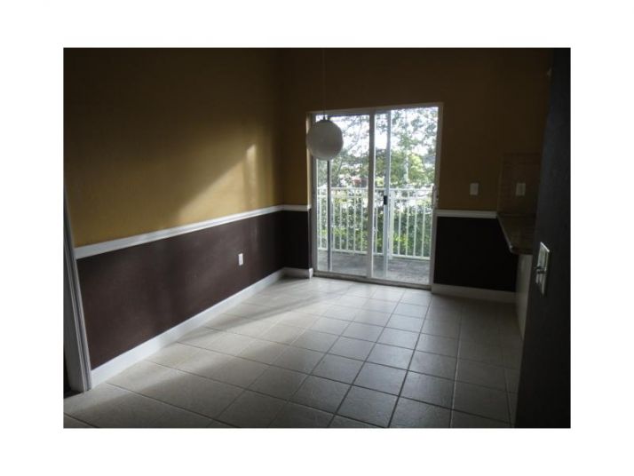 359 NE 27 TE # 202, Homestead, FL 33033