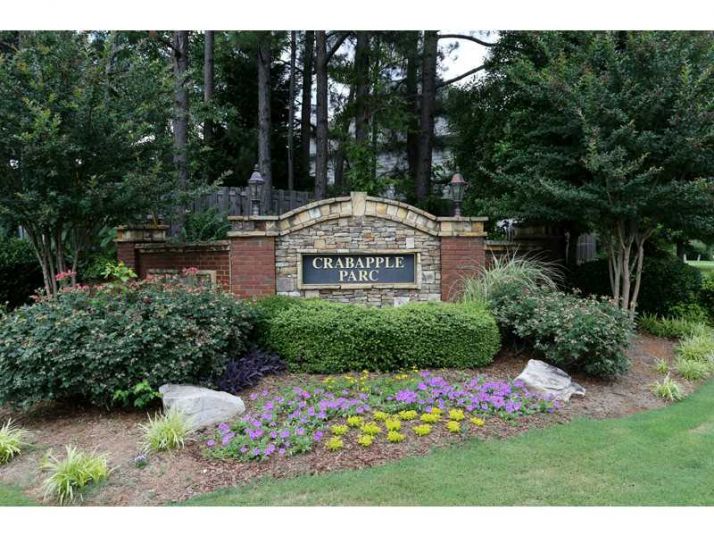 6070 Baywood Drive, Roswell, GA 30076