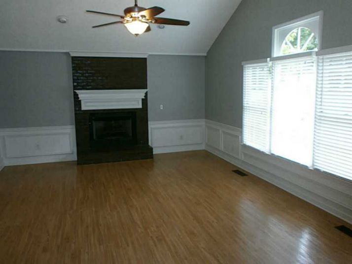 1808 Yorkshire Drive, Woodstock, GA 30189