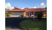 6895 PINEHURST DR Hialeah, FL 33015