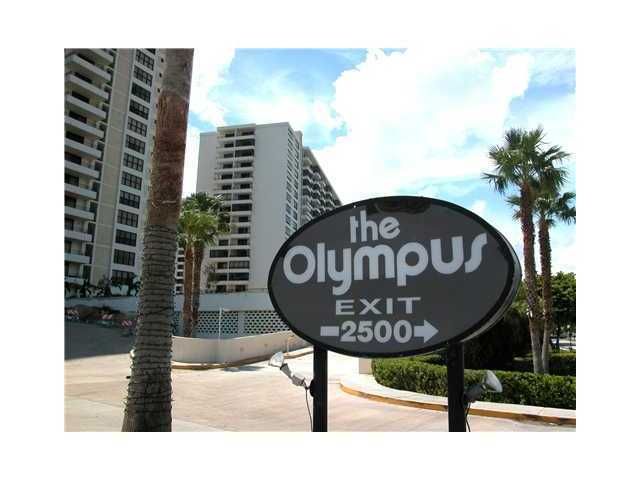 2500 PARKVIEW DR # 1910, Hallandale, FL 33009