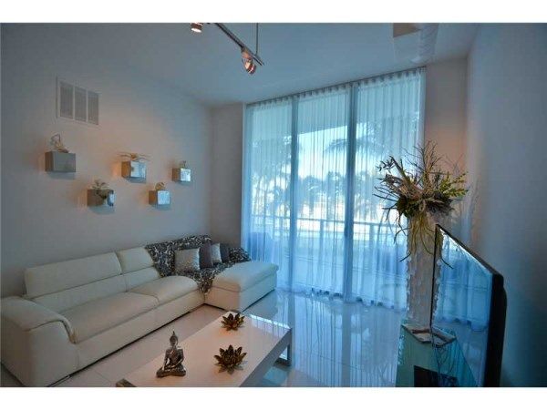 3029 NE 188 ST # 422, Miami, FL 33180