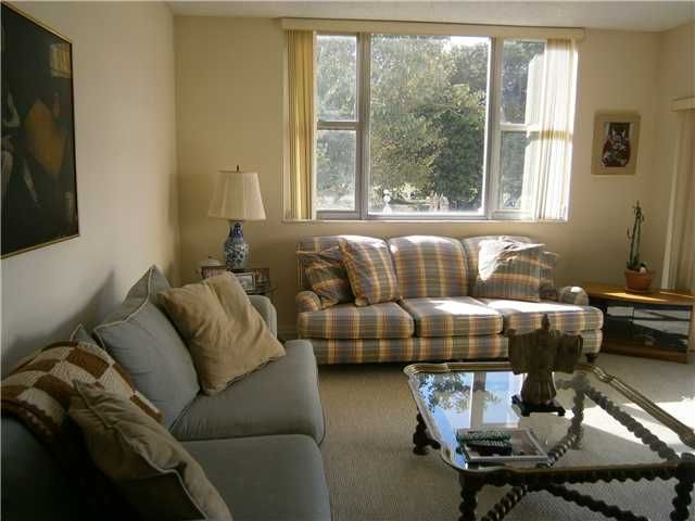 4200 HILLCREST DR # 201, Hollywood, FL 33021