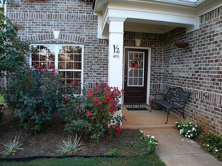 405 Highbranch Circle, Lawrenceville, GA 30044