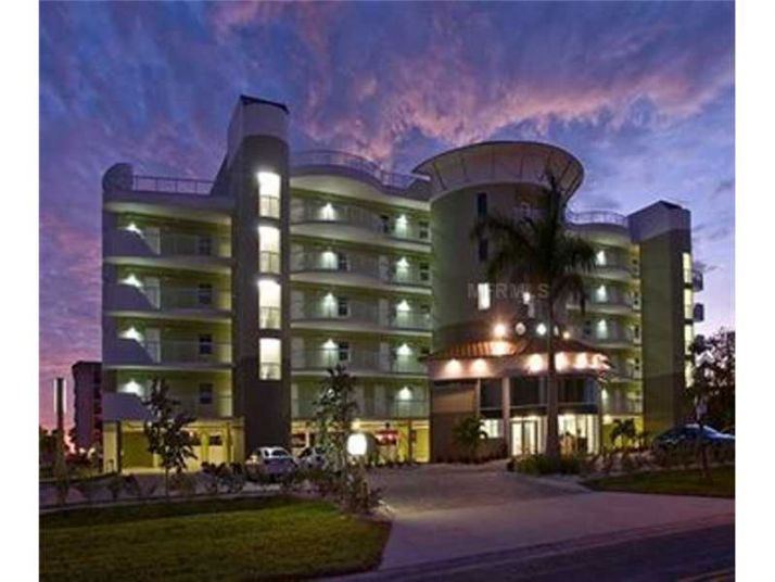 11605 Gulf Blvd #205, Saint Petersburg, FL 33706