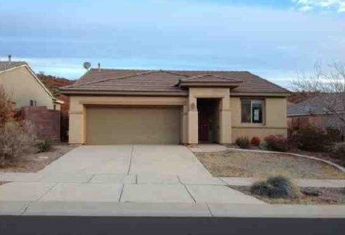 2833 E Slick Rock Rd, Washington, UT 84780