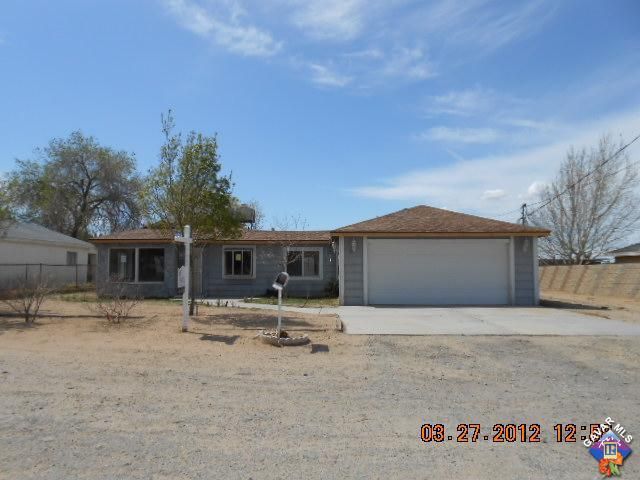 43353 41st St W, Lancaster, CA 93536