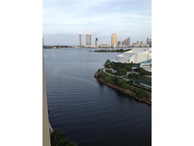 3330 NE 190 ST # 818, Miami, FL 33180
