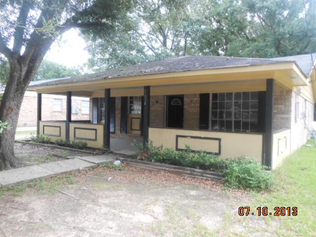 1624 Phillips Ln, Mobile, AL 36618