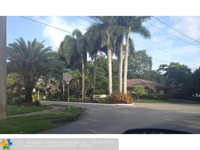 3906 FLAMEWOOD LN # 218, Hollywood, FL 33021