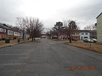 438 Woodpost Dr, Highland Springs, VA 23075