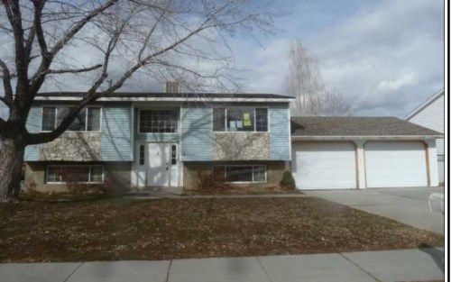 479 E Valley View Dr, Tooele, UT 84074