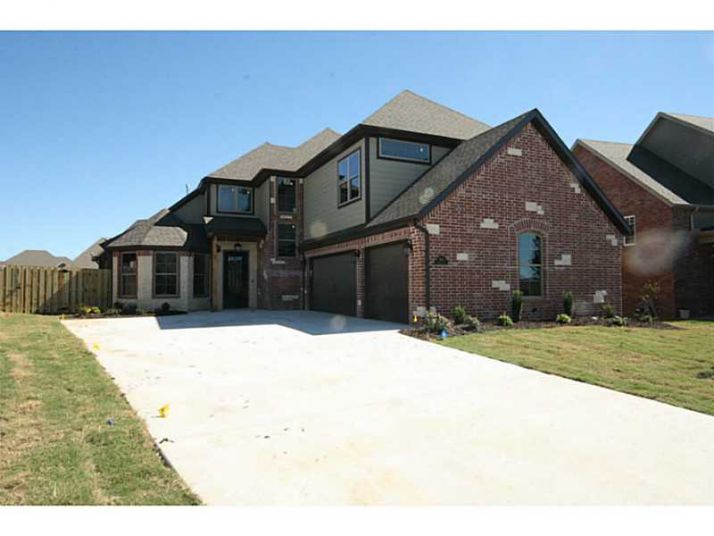 3901 SW RIDGEWAY ST, Bentonville, AR 72712