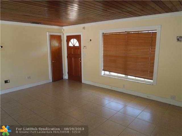16900 Nw 51st Pl, Opa Locka, FL 33055