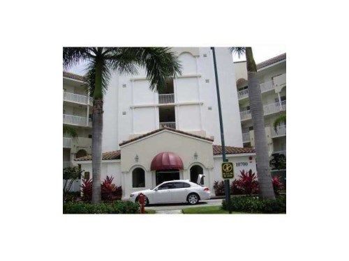 10700 66 ST # 203, Miami, FL 33178