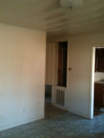 1611 Perry Ave, Bastrop, LA 71220