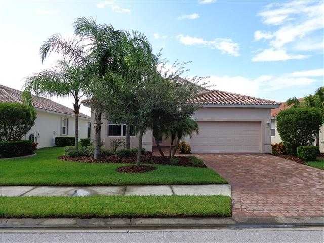 4126 63rd Ter E, Sarasota, FL 34243