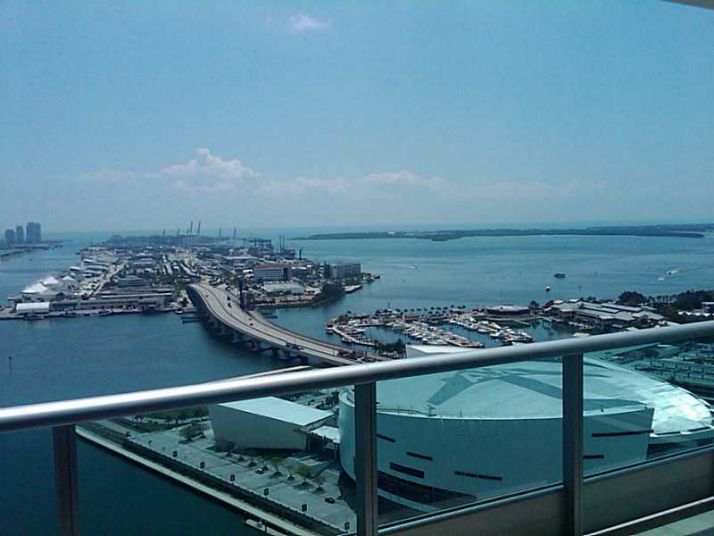 900 BISCAYNE BL # 3704, Miami, FL 33132