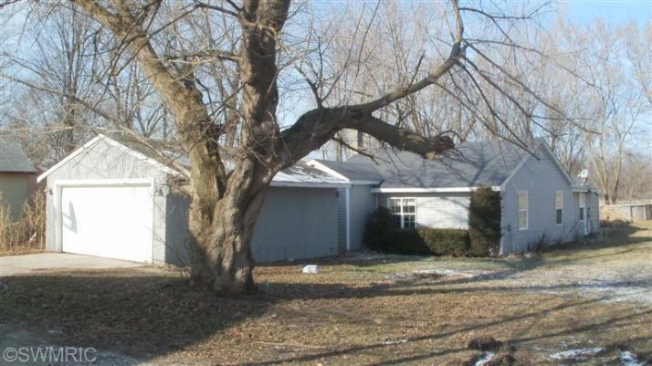 11047 Crooked Lake Rd Ne, Rockford, MI 49341