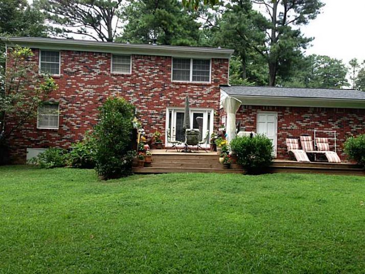 2704 Sunny Lane Se, Marietta, GA 30067