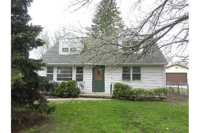 2410 Reynolds Ln, Des Moines, IA 50317