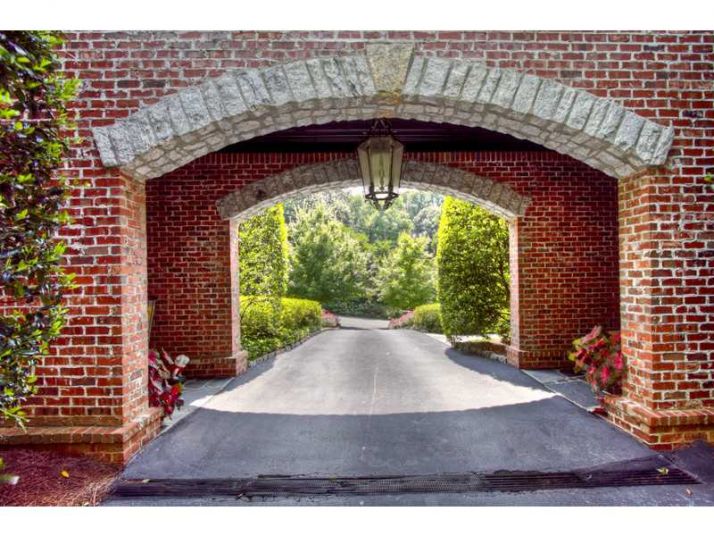 4765 Rebel Trail, Atlanta, GA 30327