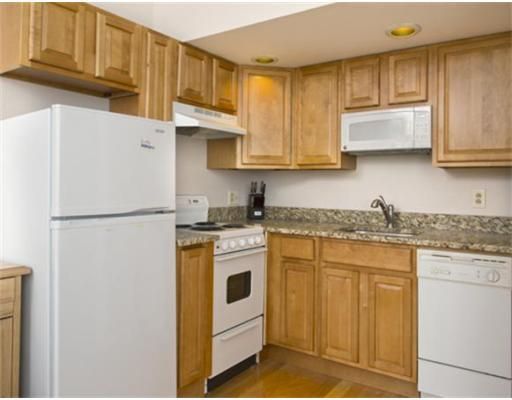 St Botolph St #25, Boston, MA 02116