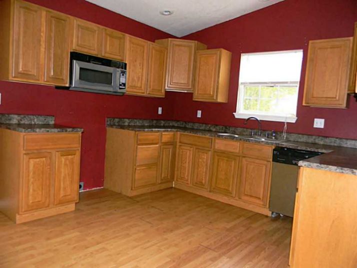 406 N MAPLE ST, Siloam Springs, AR 72761