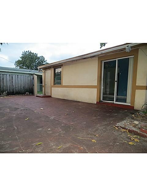 3510 NW 89 TE, Miami, FL 33147