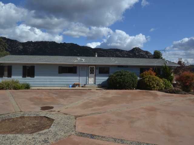 939 Eastmont Pl, Escondido, CA 92026