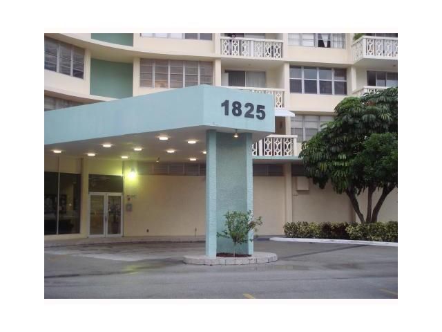 1825 S OCEAN DR-SEASONAL # 606, Hallandale, FL 33009