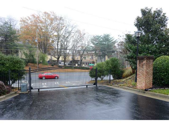 Unit 13 - 200 Mystic Court, Atlanta, GA 30342