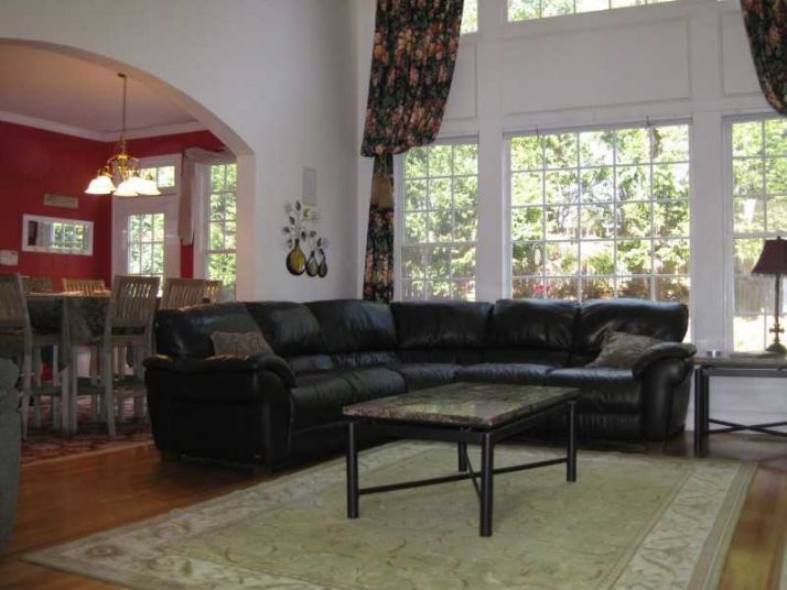 320 Commons Gate Court, Roswell, GA 30075