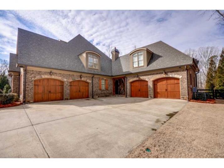 860 Foxhollow Run, Alpharetta, GA 30004