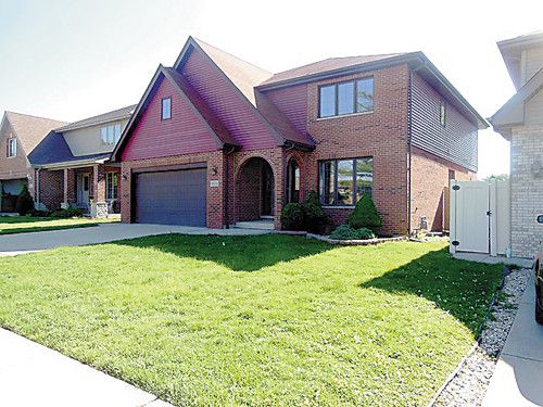 9539 Merrimac Avenue, Oak Lawn, IL 60453