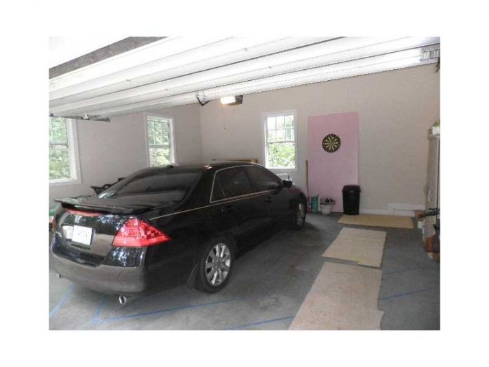 6227 Autumn Hill Drive, Gainesville, GA 30506